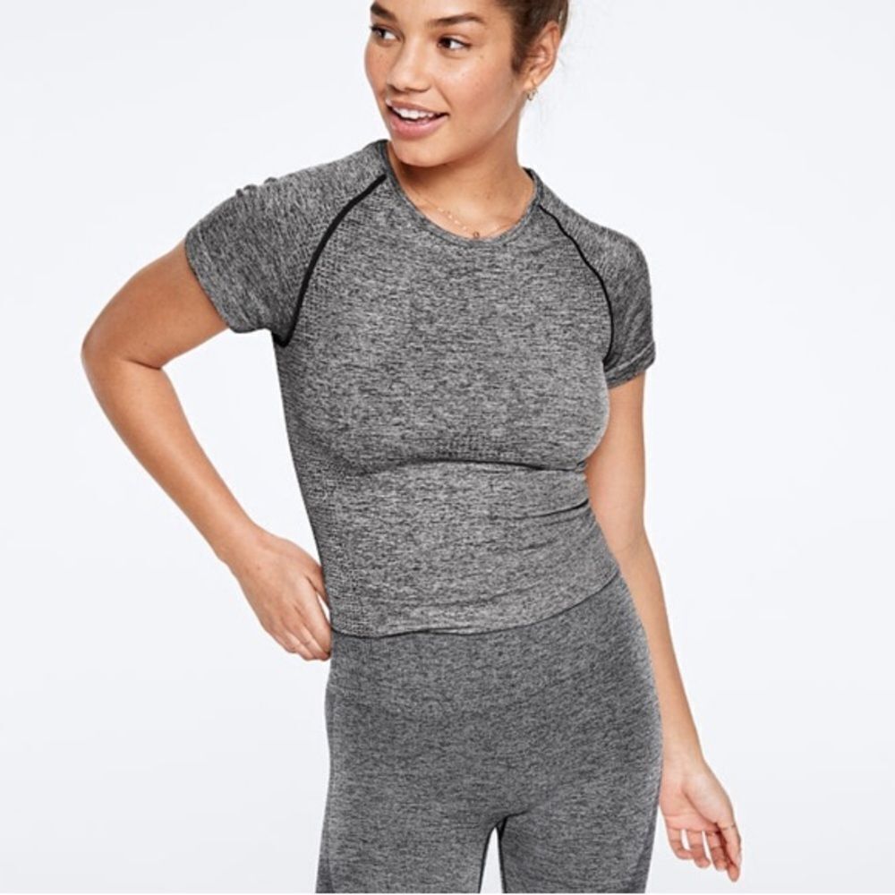 PINK Victorias Secret Seamless Active Wear Short Sleeve Fitted Crewneck Top - XS
